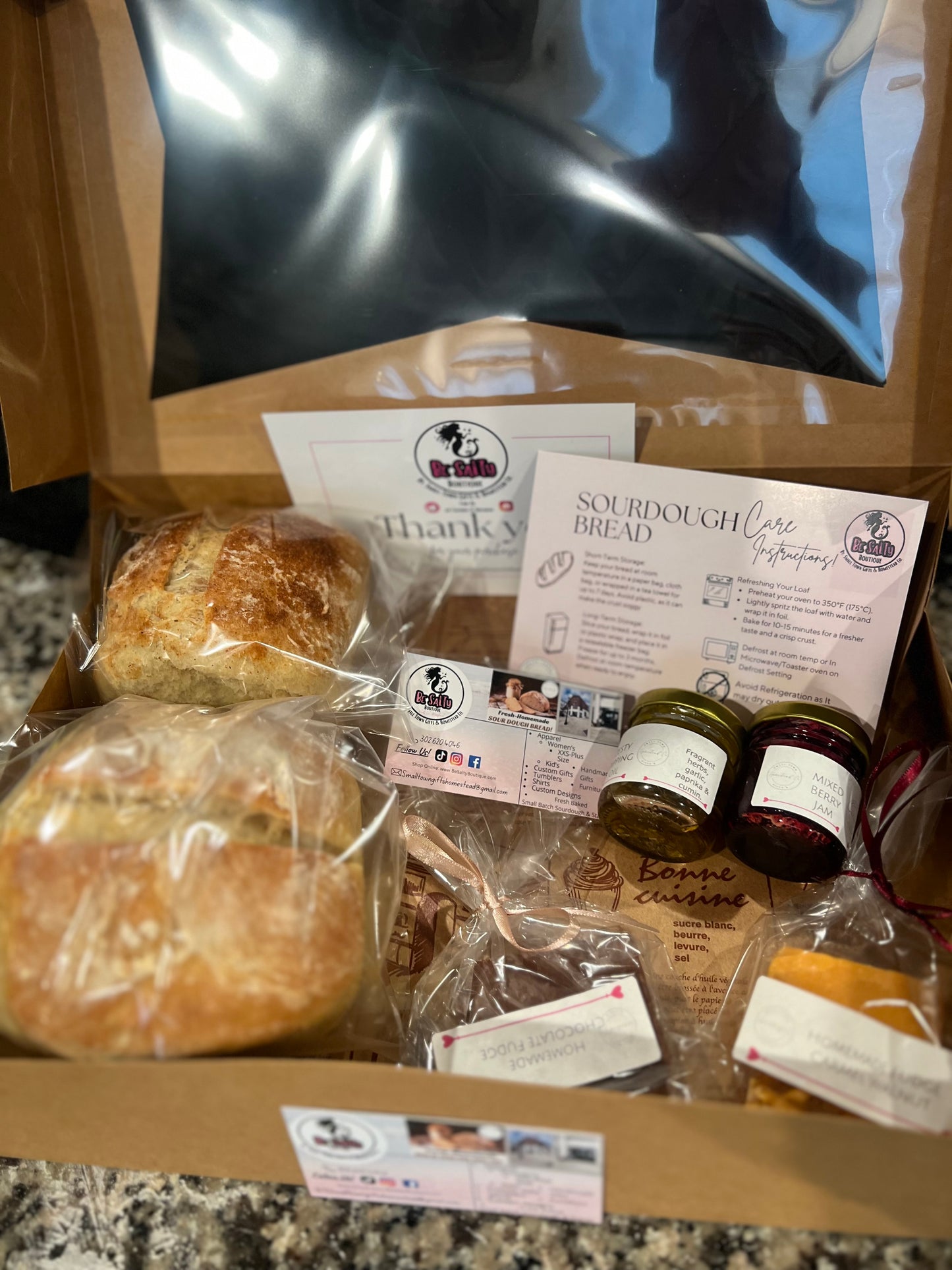 WEEKLY 🥐 Sourdough & Foodie Sample Social Box! 🥨🥯