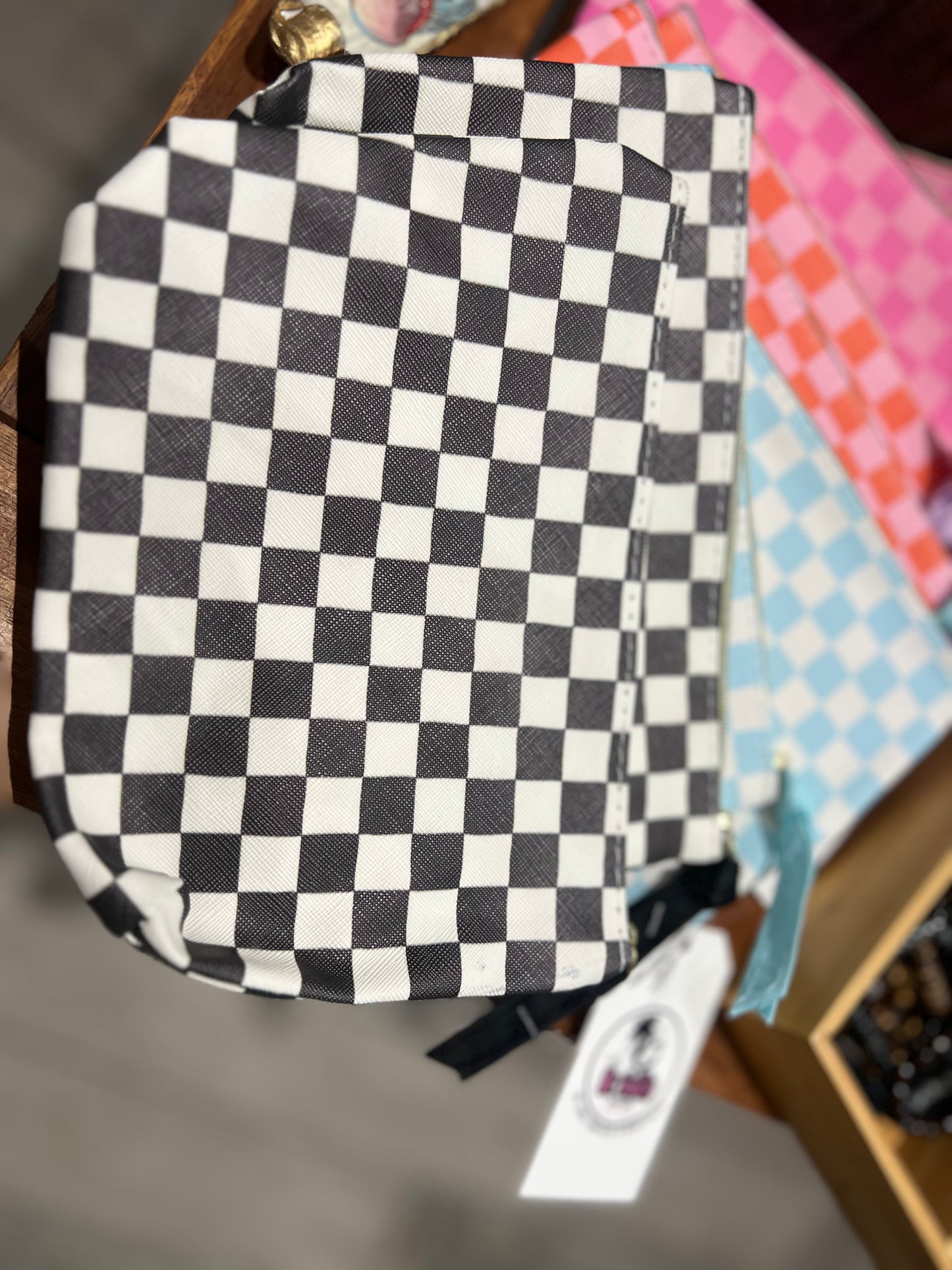 Leatherette - checkered bag pouch