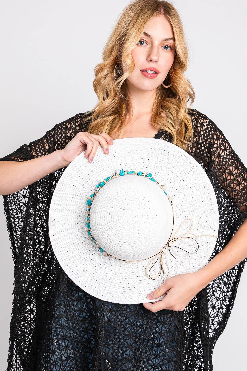 White STRAW SUN HAT WITH EVIL EYE STARFISH AND BEAD BAND